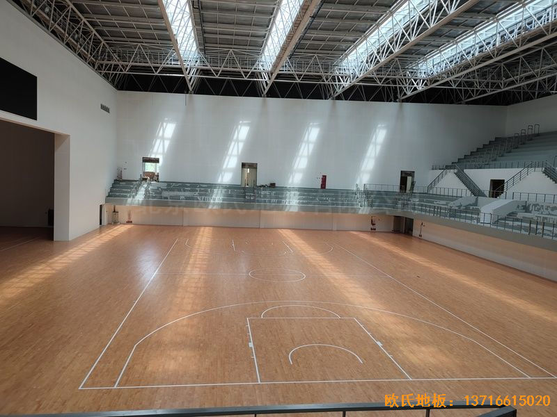 四川達州文理學(xué)院運動地板安裝案例