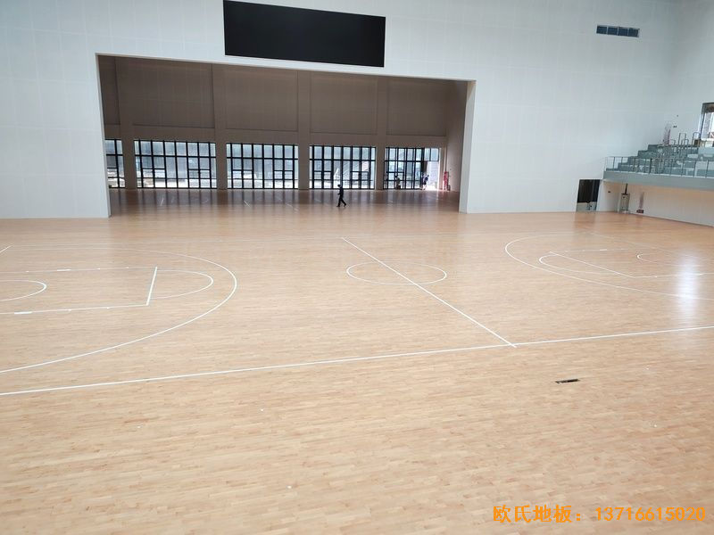 四川達州文理學(xué)院運動地板安裝案例