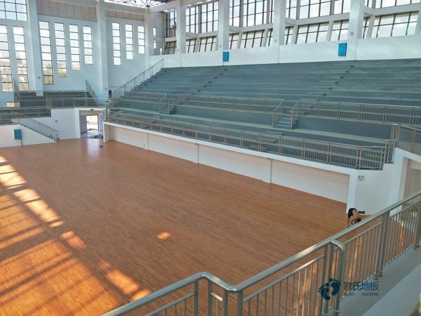 小學(xué)籃球場地地板施工流程1